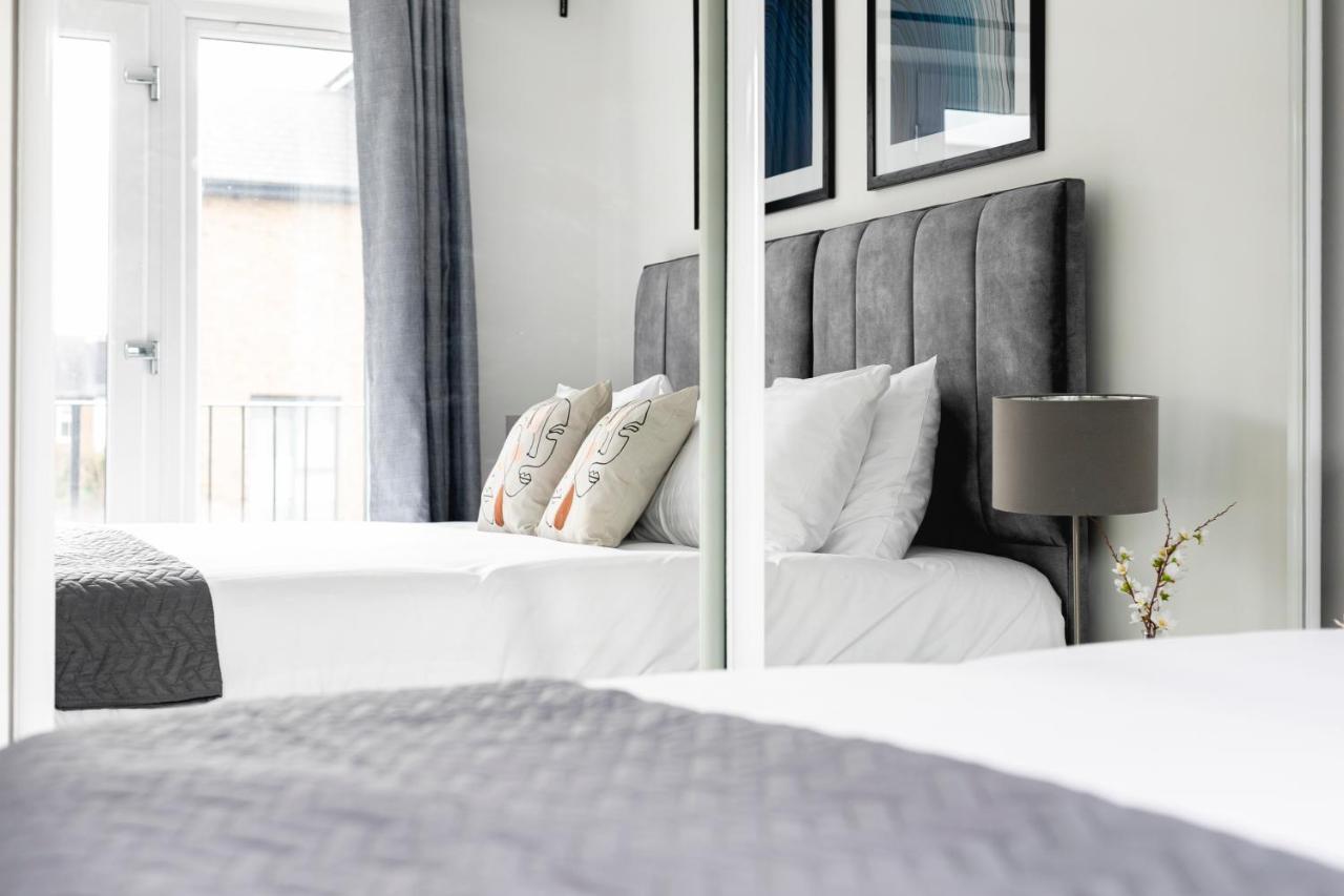 Apartment Skyvillion - London Chase With Parking & Wifi Enfield