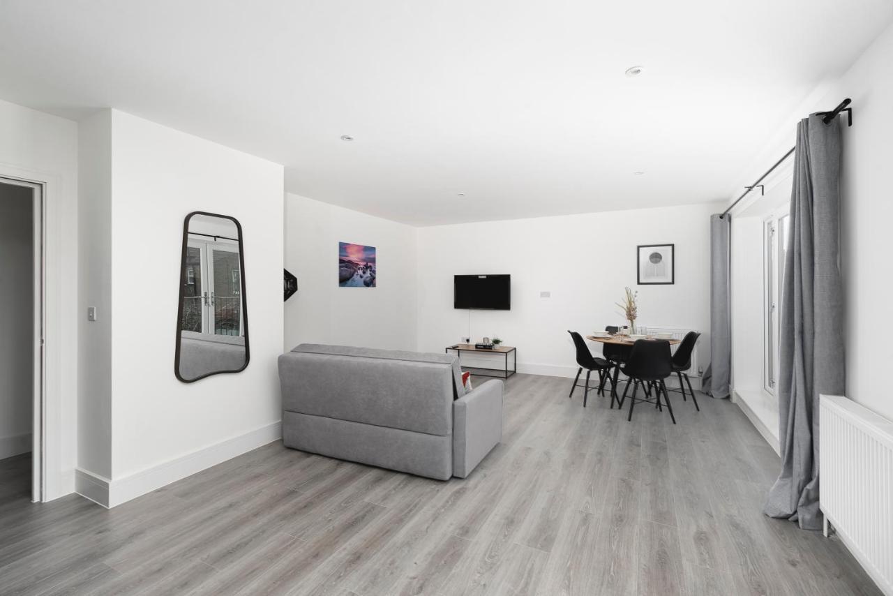 Apartment Skyvillion - London Chase With Parking & Wifi Enfield